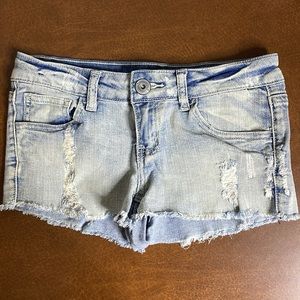 353 - Womans Rue 21 Shorts